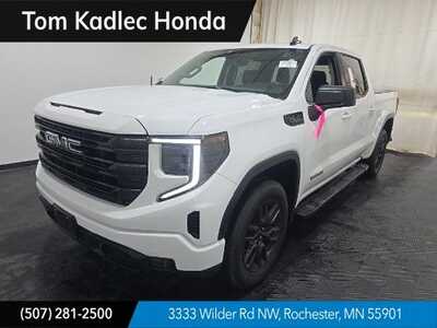 2022 GMC Sierra 1500, $43349. Photo 1