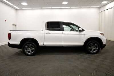 2022 Honda Ridgeline, $27349. Photo 8