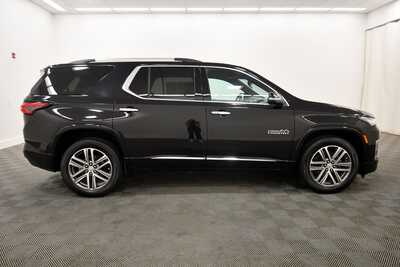 2024 Chevrolet Traverse, $46349. Photo 9