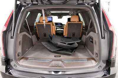 2021 Cadillac Escalade, $58849. Photo 7