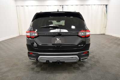 2025 Honda Pilot, $50349. Photo 5