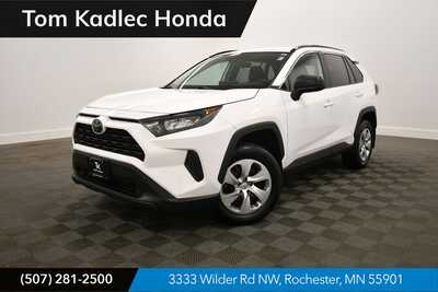 2021 Toyota RAV4, $26349. Photo 1