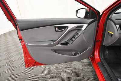 2016 Hyundai Elantra, $10349. Photo 12