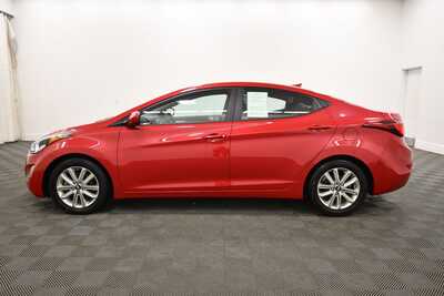 2016 Hyundai Elantra, $10349. Photo 4