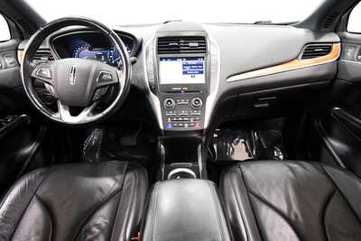 2019 Lincoln MKC, $17349. Photo 3