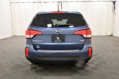 2014 Kia Sorento, $12349. Photo 6