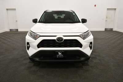 2019 Toyota RAV4, $22349. Photo 11