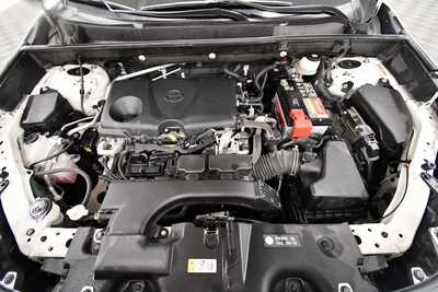 2019 Toyota RAV4, $22349. Photo 12