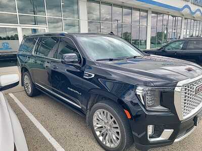 2023 GMC Yukon XL, $61849. Photo 2