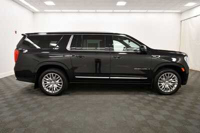 2023 GMC Yukon XL, $61849. Photo 9