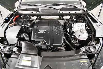 2023 Audi Q5, $32349. Photo 12