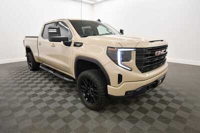 2022 GMC 1500 Crew Cab, $40349. Photo 10