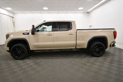 2022 GMC 1500 Crew Cab, $40349. Photo 4