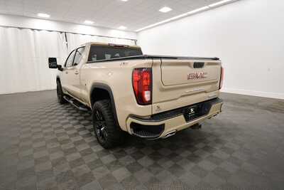 2022 GMC 1500 Crew Cab, $40349. Photo 5