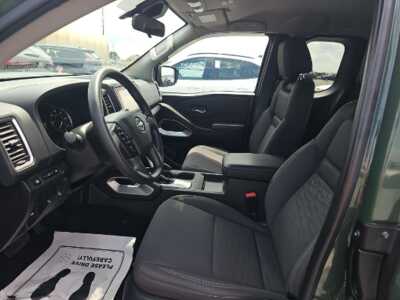 2022 Nissan Frontier, $26349. Photo 3
