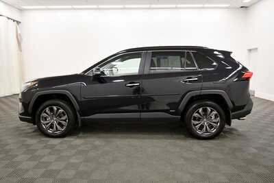 2025 Toyota RAV4, $45349. Photo 4