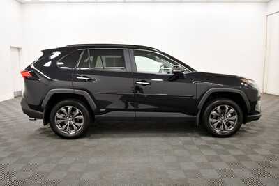 2025 Toyota RAV4, $45349. Photo 9