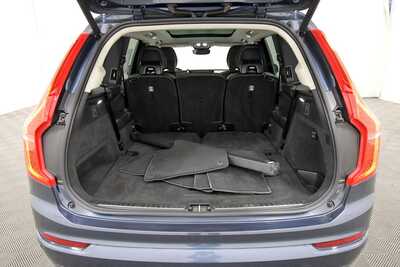 2023 Volvo XC90, $34349. Photo 7