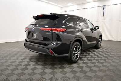 2022 Toyota Highlander, $41849. Photo 8