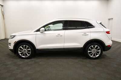 2016 Lincoln MKC, $14849. Photo 4