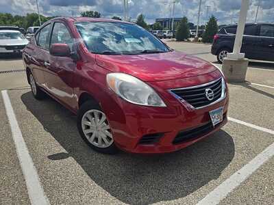 2014 Nissan Versa, $0. Photo 2