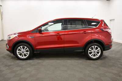 2017 Ford Escape, $10349. Photo 4