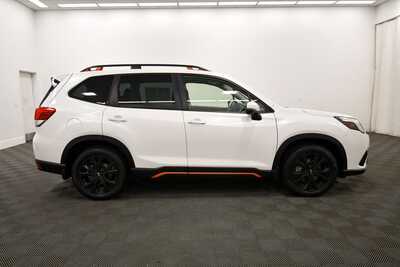 2023 Subaru Forester, $32849. Photo 9