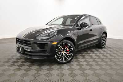 2023 Porsche Macan, $58849. Photo 2