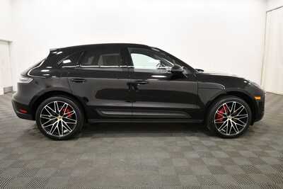 2023 Porsche Macan, $58849. Photo 9