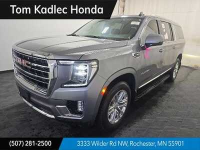 2022 GMC Yukon XL, $54649. Photo 1