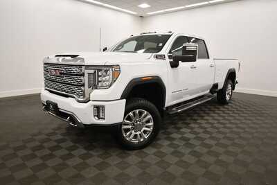 2020 GMC 2500 Crew Cab, $55349. Photo 2
