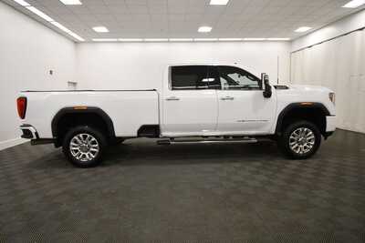 2020 GMC 2500 Crew Cab, $55349. Photo 9