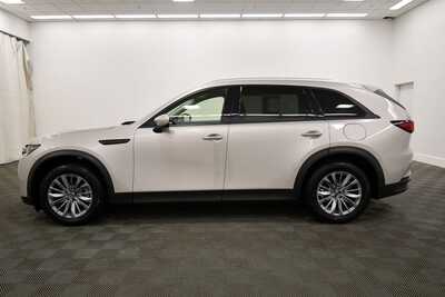 2024 Mazda CX-90, $31849. Photo 4