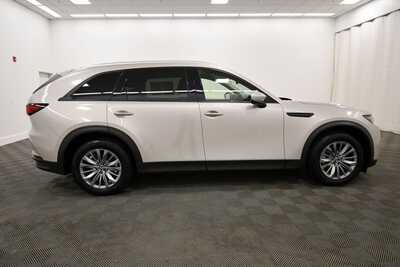 2024 Mazda CX-90, $31849. Photo 9