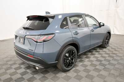 2027 Honda HR-V, $31805. Photo 7