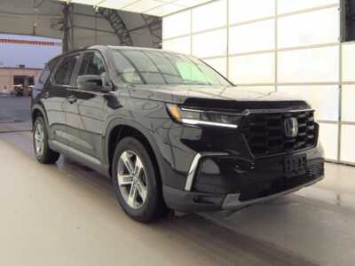 2023 Honda Pilot, $0. Photo 2