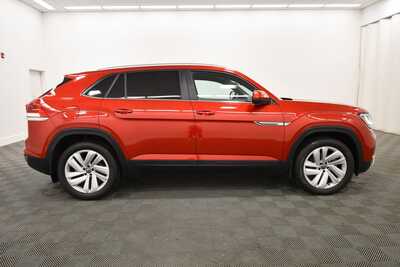 2023 Volkswagen Atlas, $29349. Photo 9