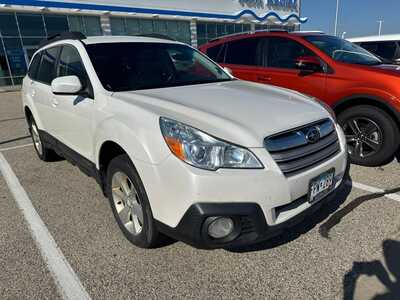 2014 Subaru Outback, $0. Photo 2