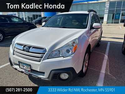 2014 Subaru Outback, $0. Photo 1