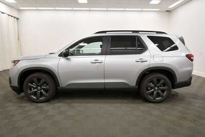 2026 Honda Pilot, $46740. Photo 4