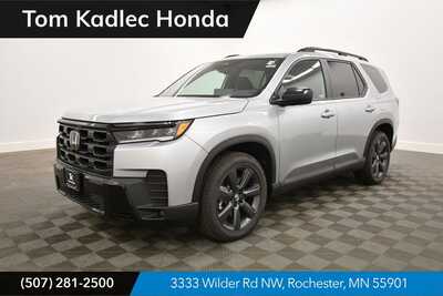2026 Honda Pilot, $46740. Photo 1
