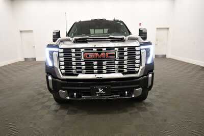 2024 GMC 2500 Crew Cab, $67849. Photo 11
