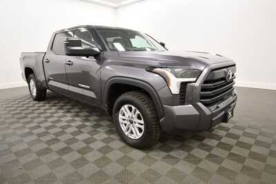 2023 Toyota Tundra Crew Cab, $41349. Photo 10