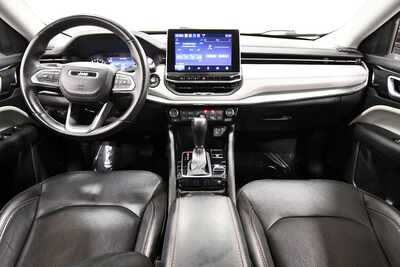 2022 Jeep Compass, $23849. Photo 3