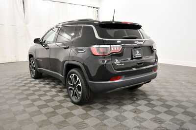 2022 Jeep Compass, $23849. Photo 5