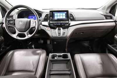 2018 Honda Odyssey, $16849. Photo 3