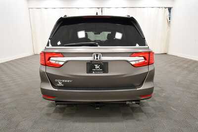 2018 Honda Odyssey, $16849. Photo 6