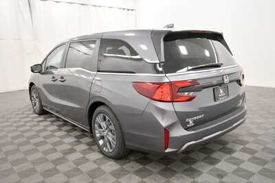 2026 Honda Odyssey, $48990. Photo 5