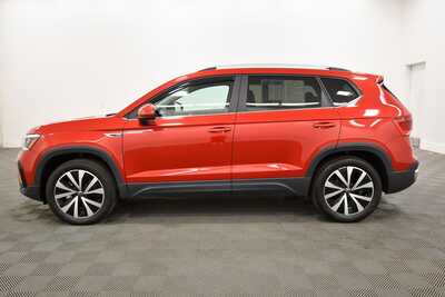 2023 Volkswagen Taos, $24849. Photo 4