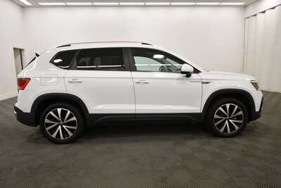 2023 Volkswagen Taos, $23849. Photo 9